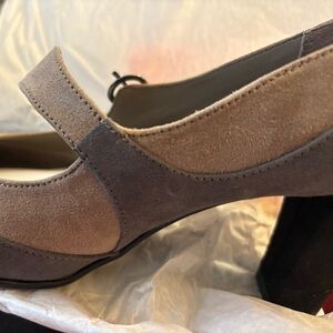 Aerosoles Ladies Tri-Color Suede Mary Jane Pump.